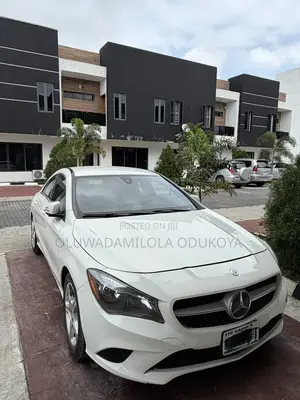 Mercedes-Benz CLA-Class CLA 250 4MATIC Sedan 2014 White