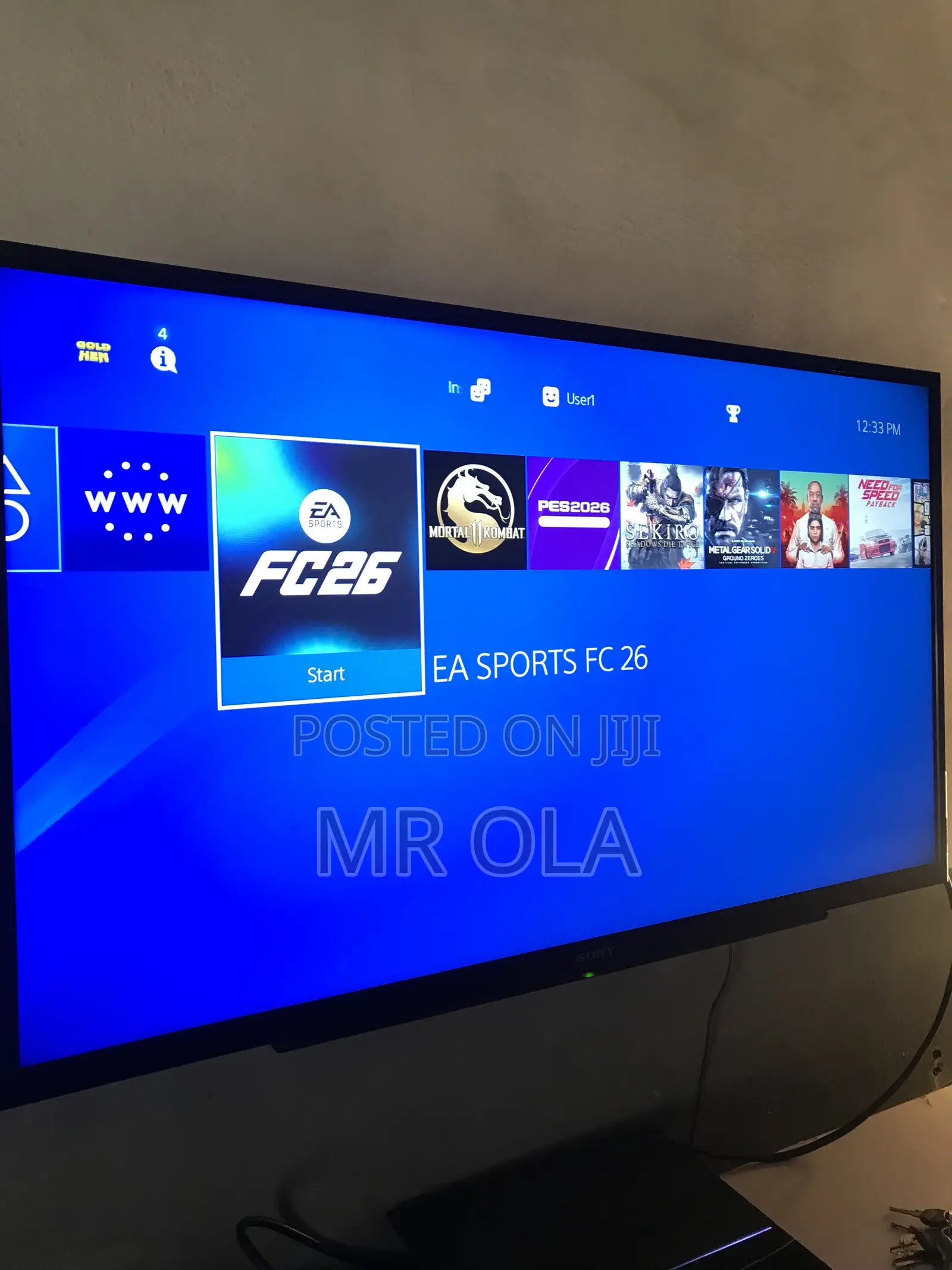 PS4 Game Console