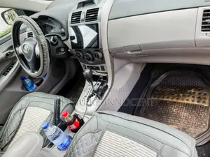 Toyota Corolla 2012 Black