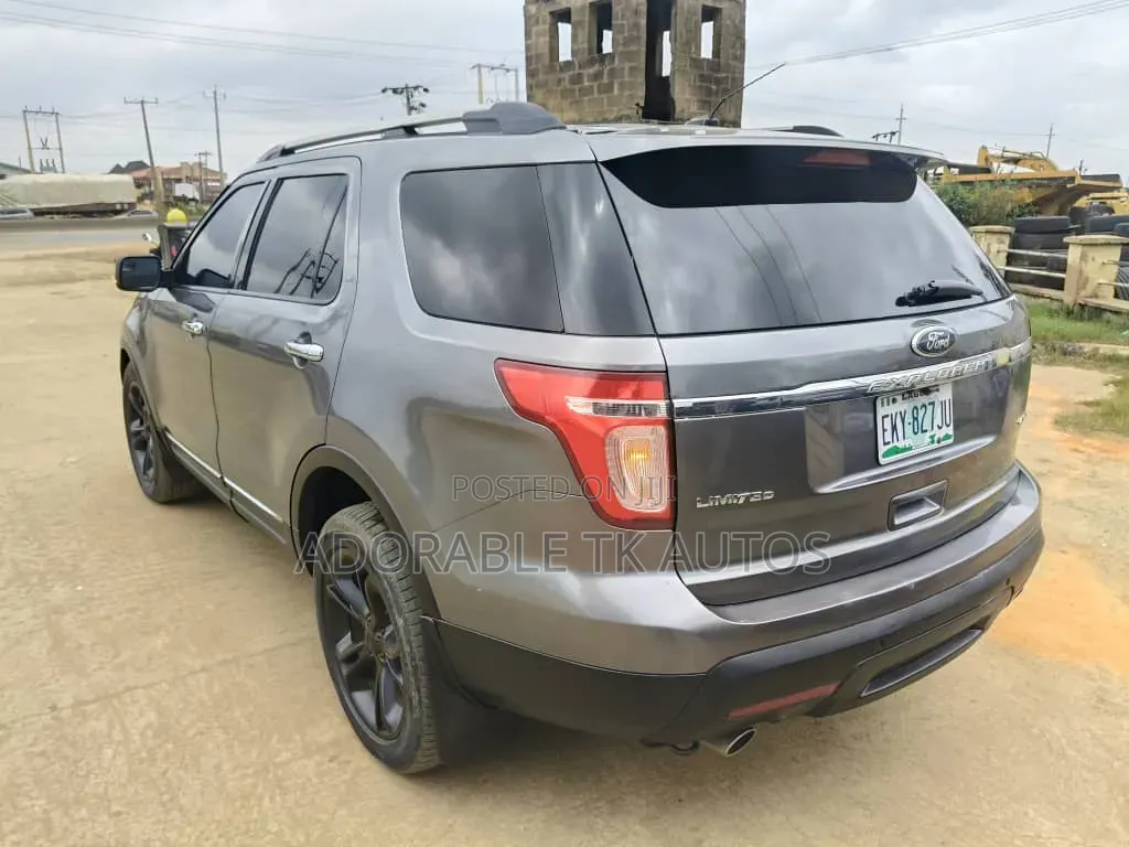Ford Explorer 2013 Gray