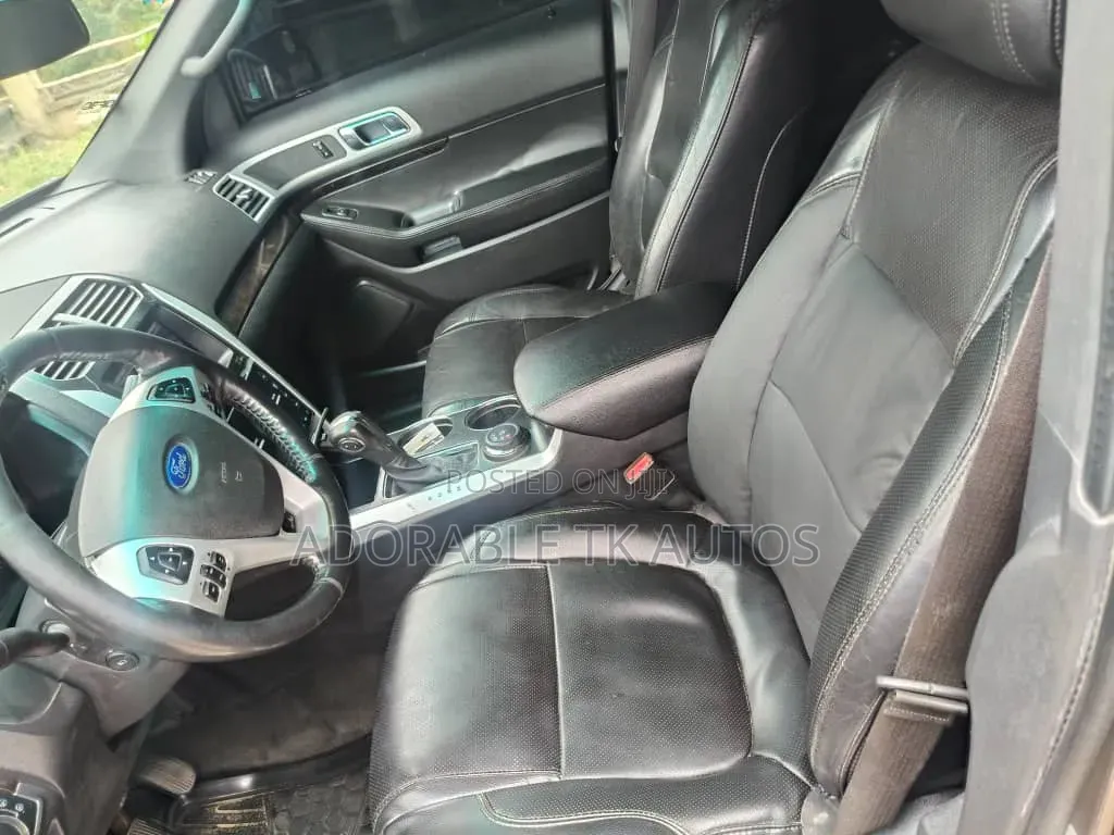 Ford Explorer 2013 Gray
