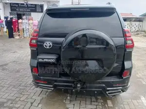 Toyota Land Cruiser Prado 2011 Black