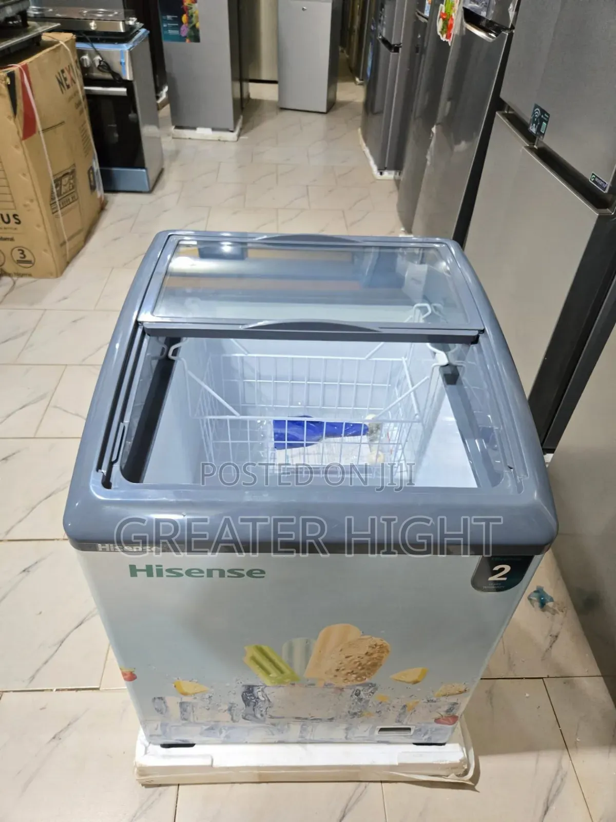 Hisense Display Freezer 
Gross Volume: 165l