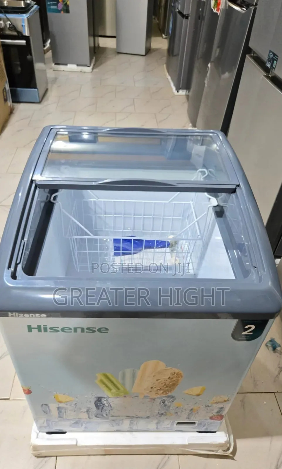 Hisense Display Freezer 
Gross Volume: 165l