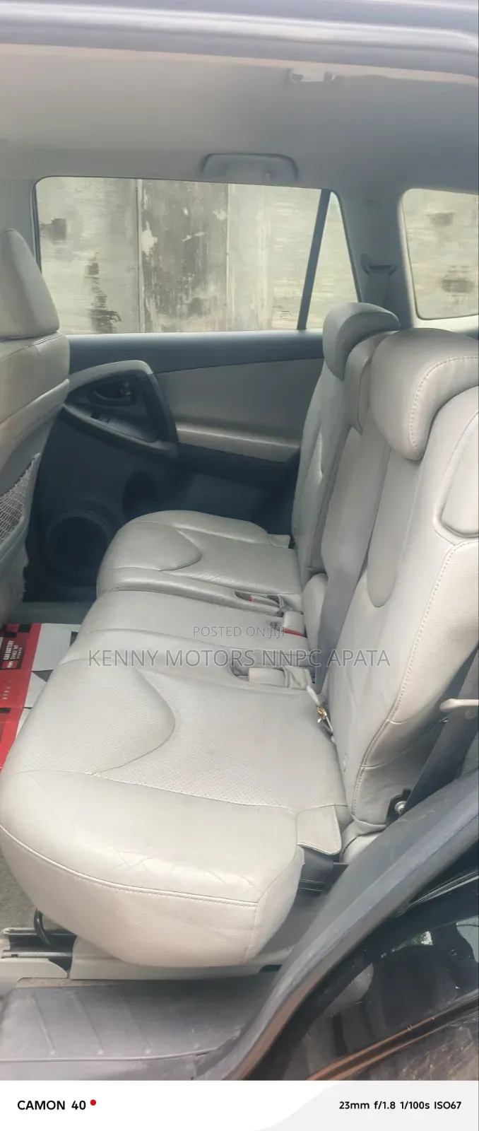 Toyota RAV4 2011 Black