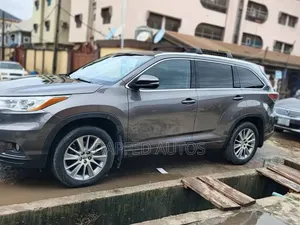 Toyota Highlander 2014 Black