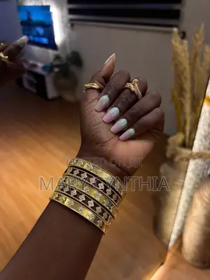 Stylish Women’s Bracelet – Elegant Beautiful Fashion Jewelry
