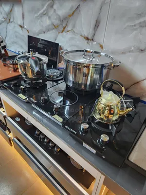 Quality 4 Gas Burner, 1 Electric Hot Plate Hob