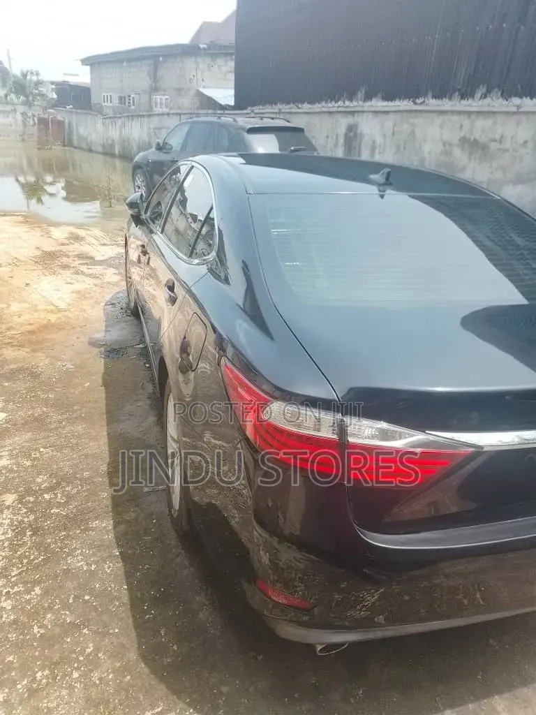 Lexus ES 2015