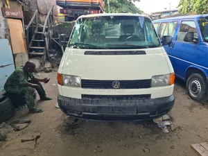 Volkswagen Transporter 2003 White