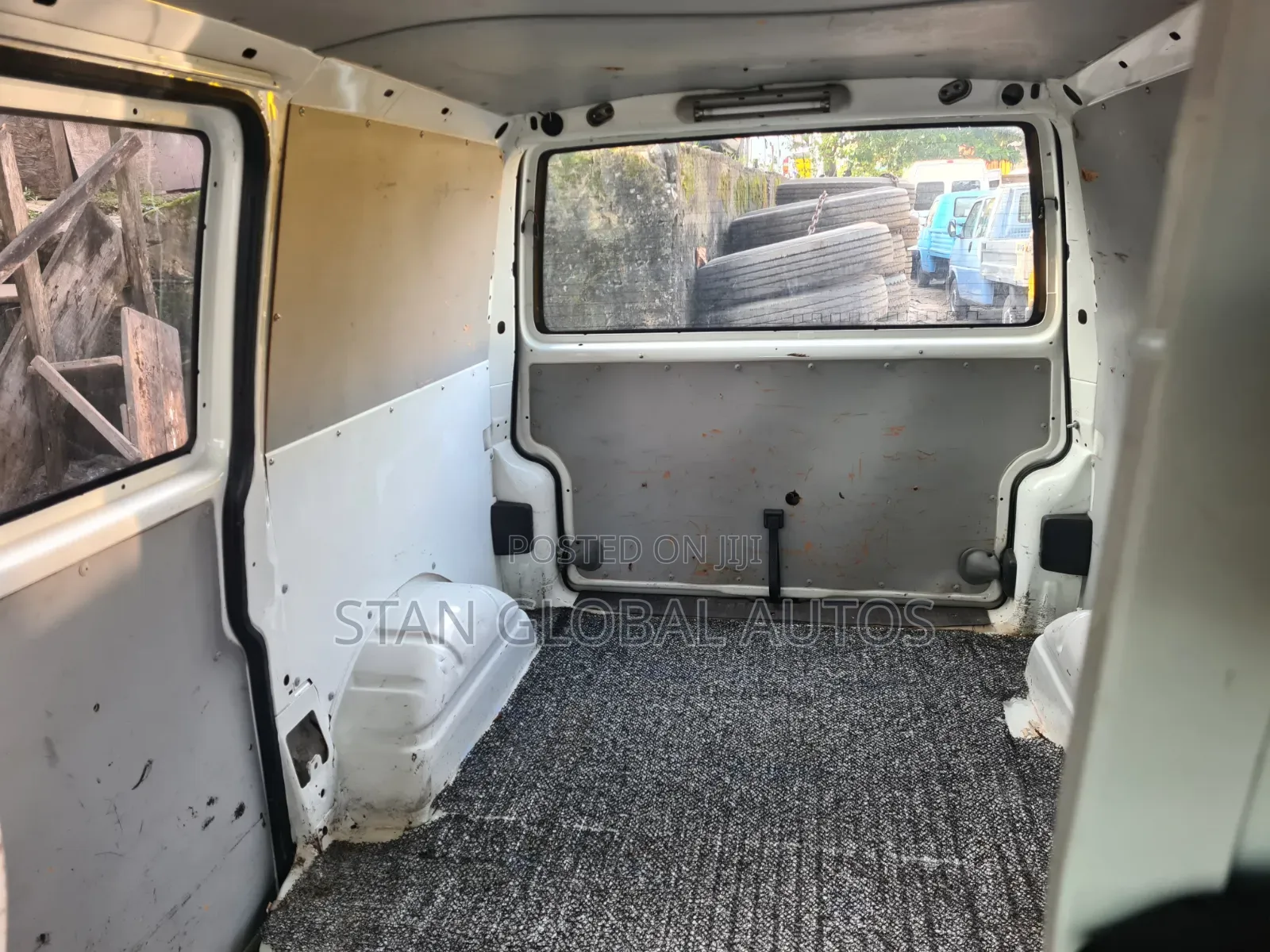 Volkswagen Transporter 2003 White