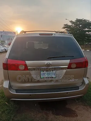 Toyota TownAce 2005 Gold