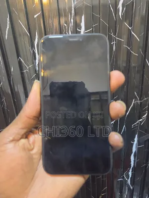 Apple iPhone XR 64 GB Black