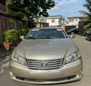 Lexus ES 2012 Gold