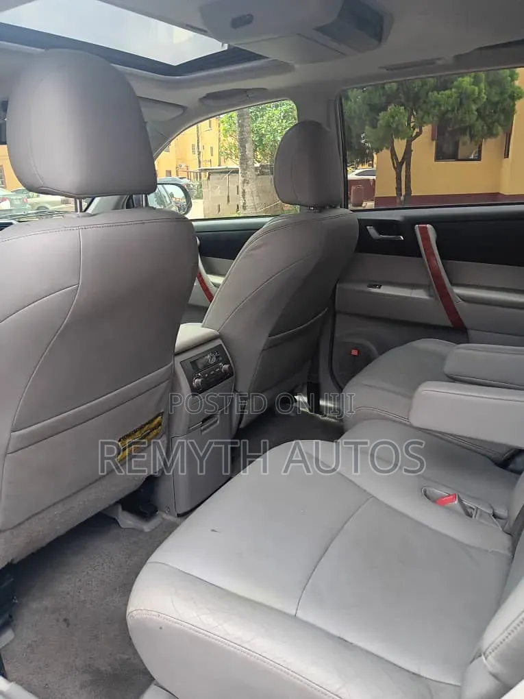 Toyota Highlander Limited 2010 Black
