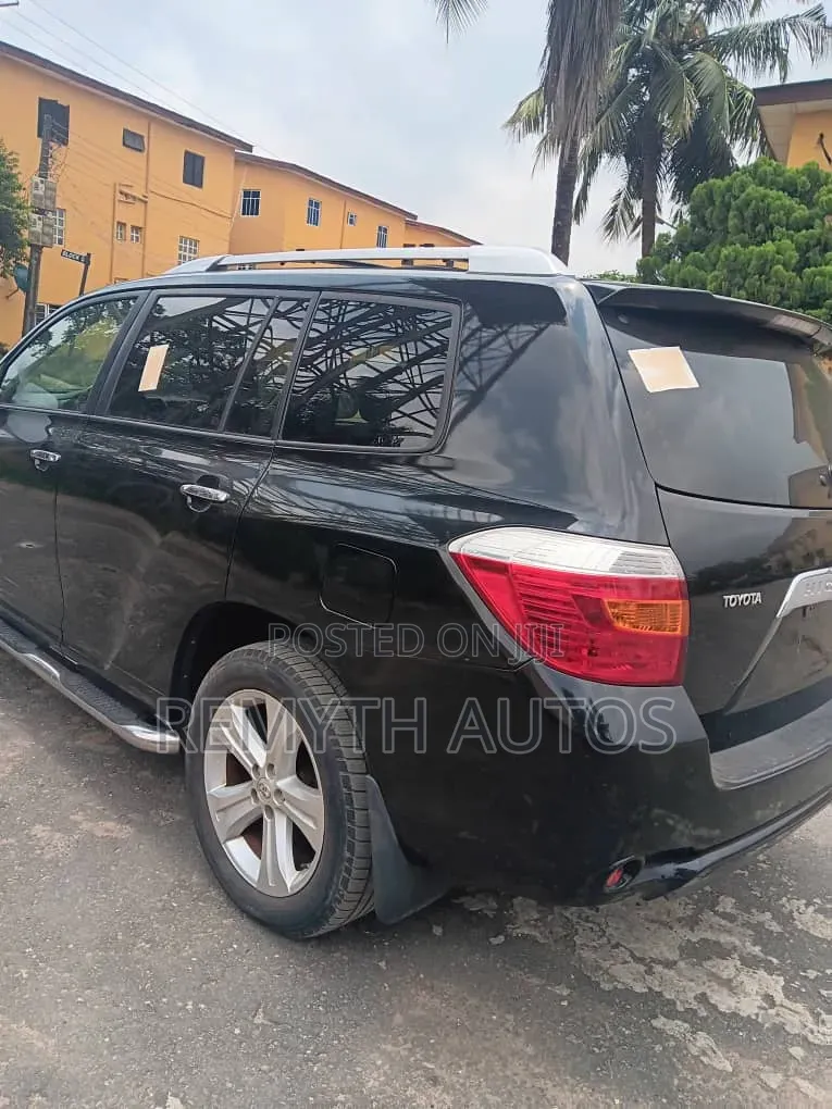 Toyota Highlander Limited 2010 Black