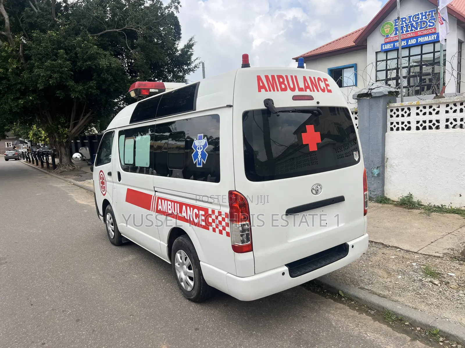 Toyota HiAce 2018 White