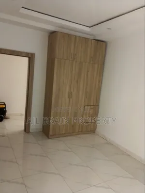 3bdrm Block of Flats in Dawaki Fct Abuja for rent