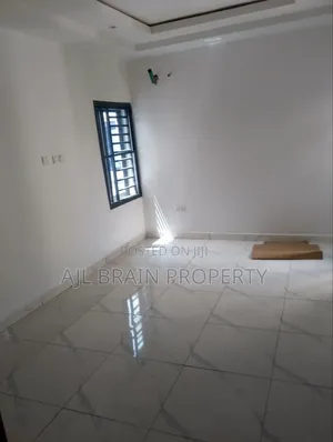 3bdrm Block of Flats in Dawaki Fct Abuja for rent