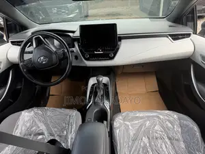 Toyota Corolla SE 2023 Blue