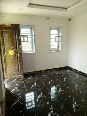 2bdrm Apartment in Ologuneru for rent