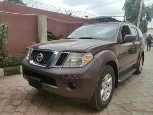 Nissan Pathfinder 2008 Brown