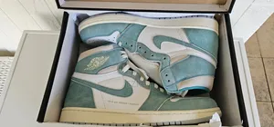 Air Jordan 1 Turbo Green.