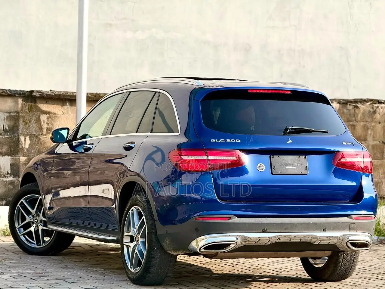 Mercedes-Benz GLC-Class 2017 Blue
