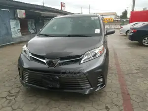 Toyota Sienna 2018 Gray