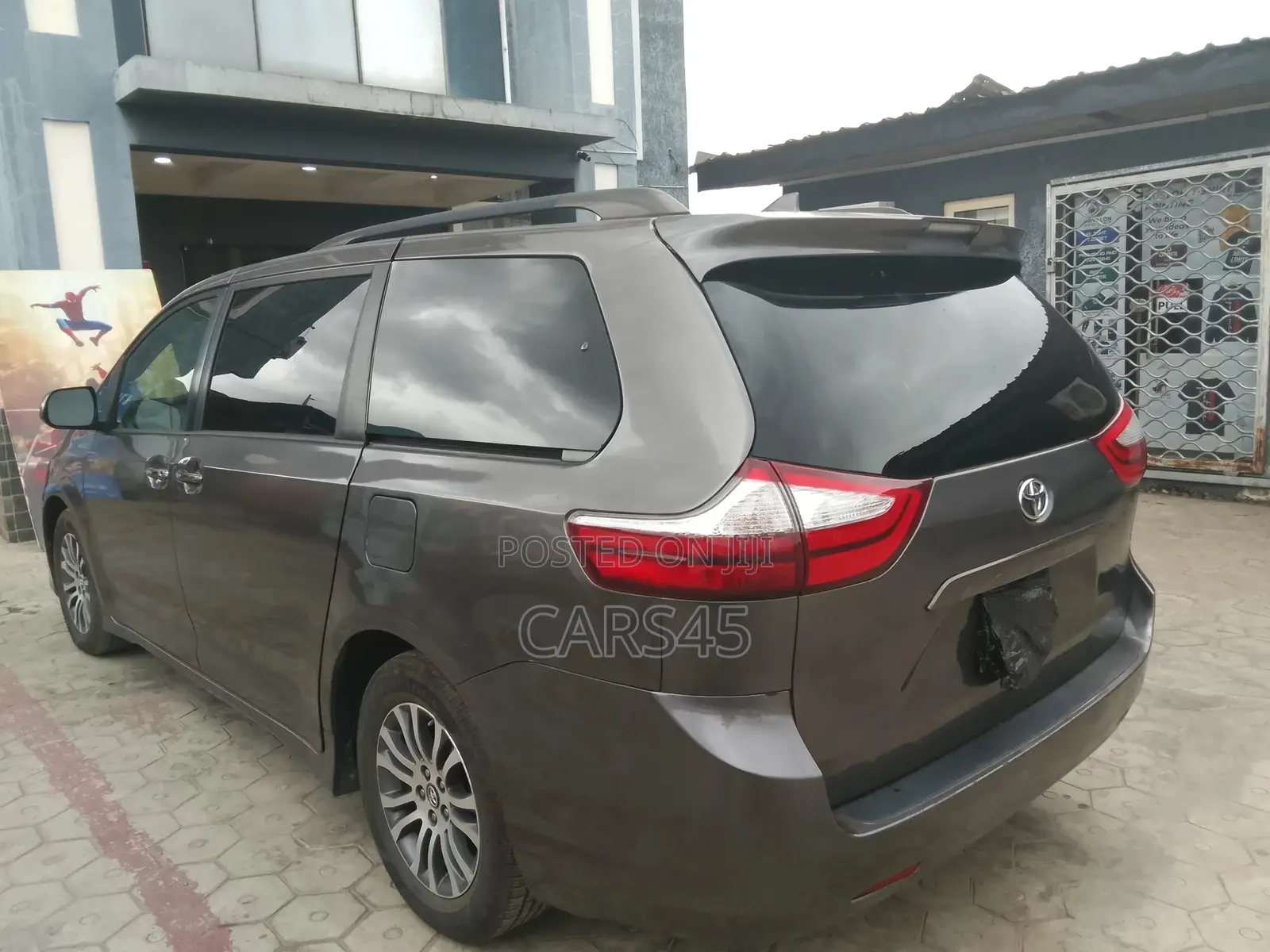 Toyota Sienna 2018 Gray