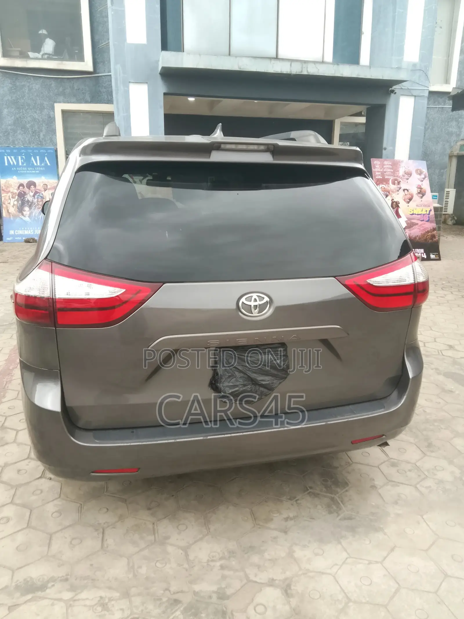 Toyota Sienna 2018 Gray