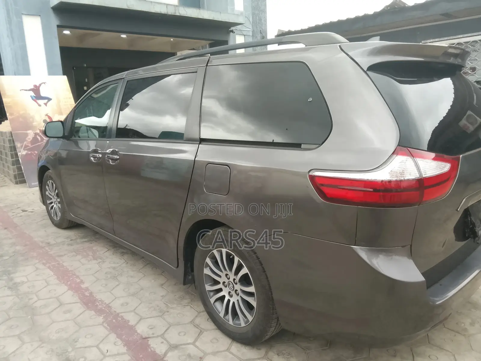 Toyota Sienna 2018 Gray