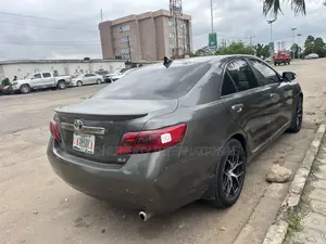 Toyota Camry XLE 4dr Sedan (2.4 4cyl 5A) 2008 Gray