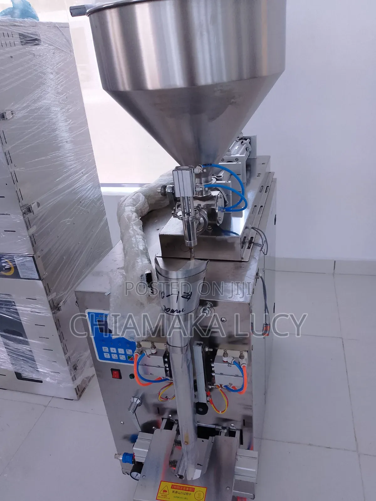 Liquid Paste Sachet Packaging Machine (S100)