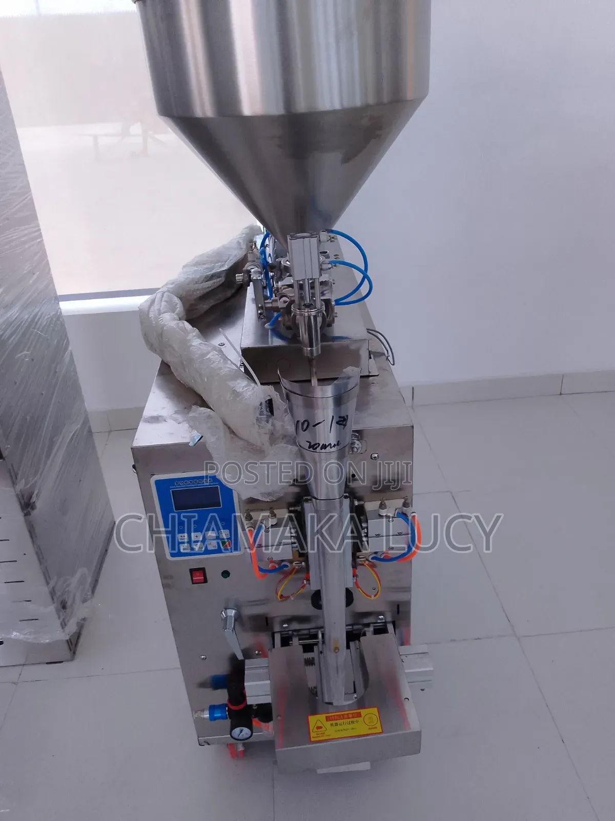 Liquid Paste Sachet Packaging Machine (S100)