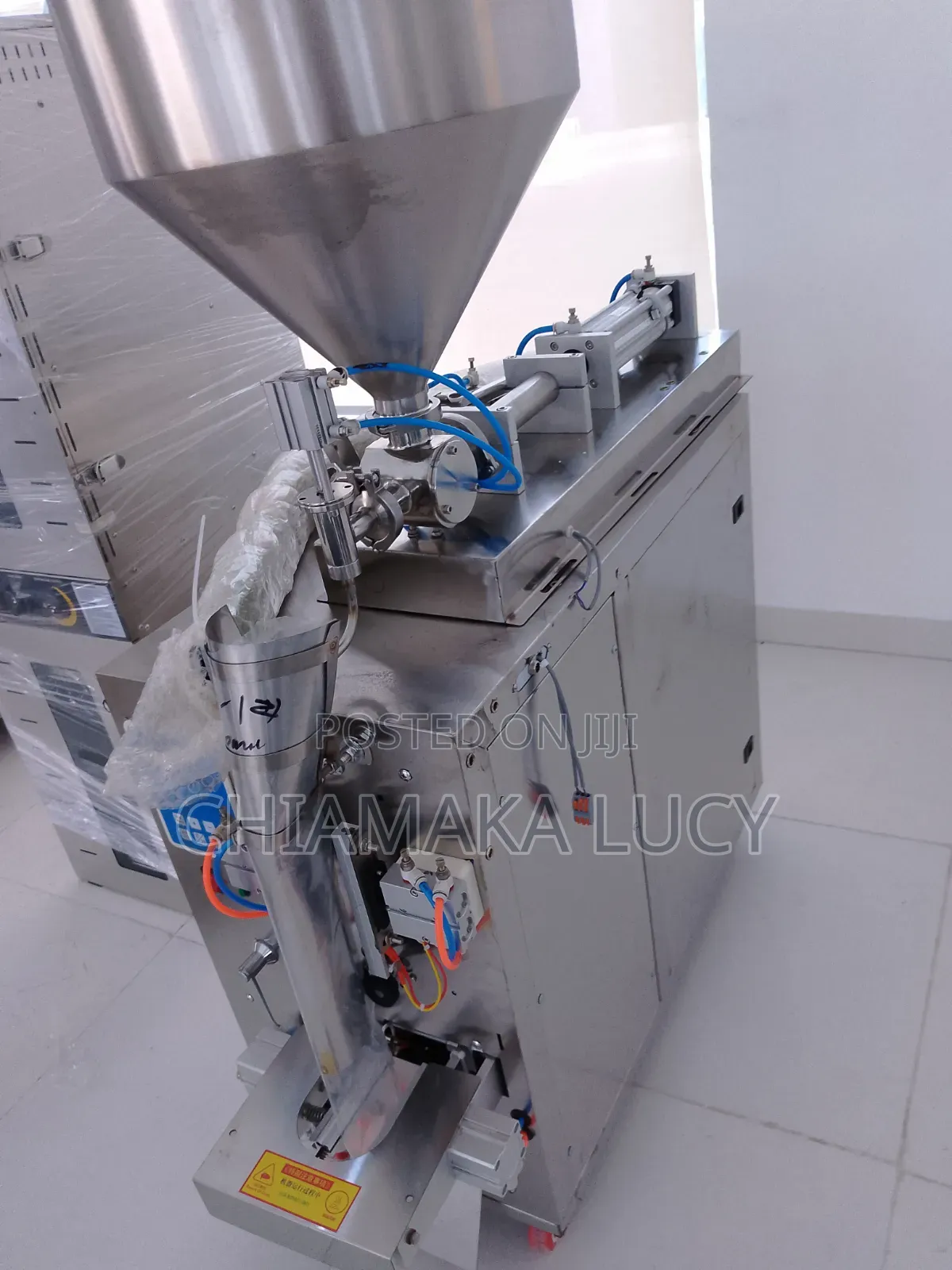 Liquid Paste Sachet Packaging Machine (S100)