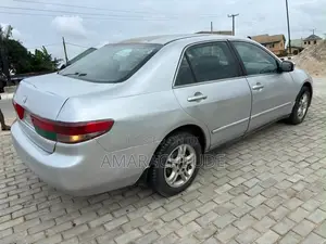Honda Accord 2005 Silver