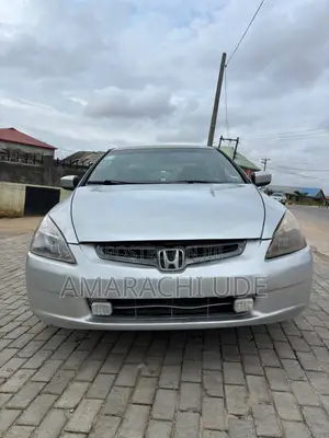 Honda Accord 2005 Silver