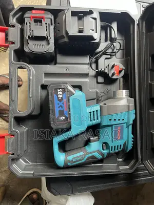 Bosch Cordless Concrete Vibrator Machine