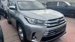 Toyota Highlander Limited 2019 Silver