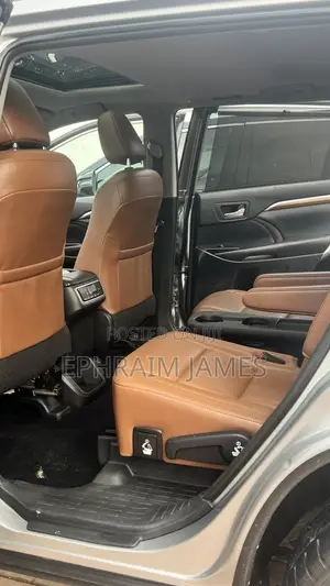 Toyota Highlander Limited 2019 Silver