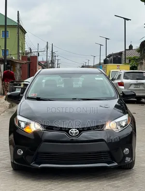 Toyota Corolla 2015 Black