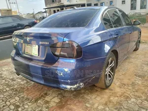 BMW 320i 2008 Blue