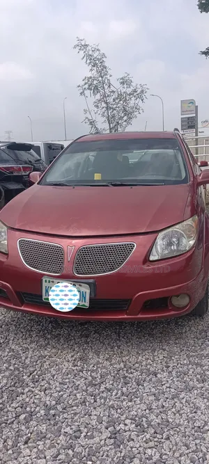 Pontiac Vibe 2005 Red