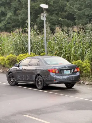 Toyota Corolla 2009 Gray