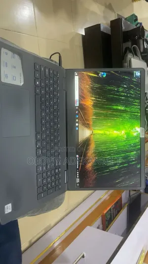 Laptop Dell Vostro 1014 4GB Intel Core i3 HDD+SSD 500GB