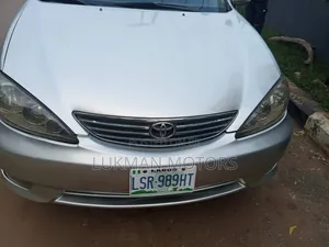 Toyota Camry 2006 Silver