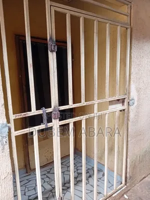 1bdrm Room & Parlour in Akara Junction, Oshimili South for rent