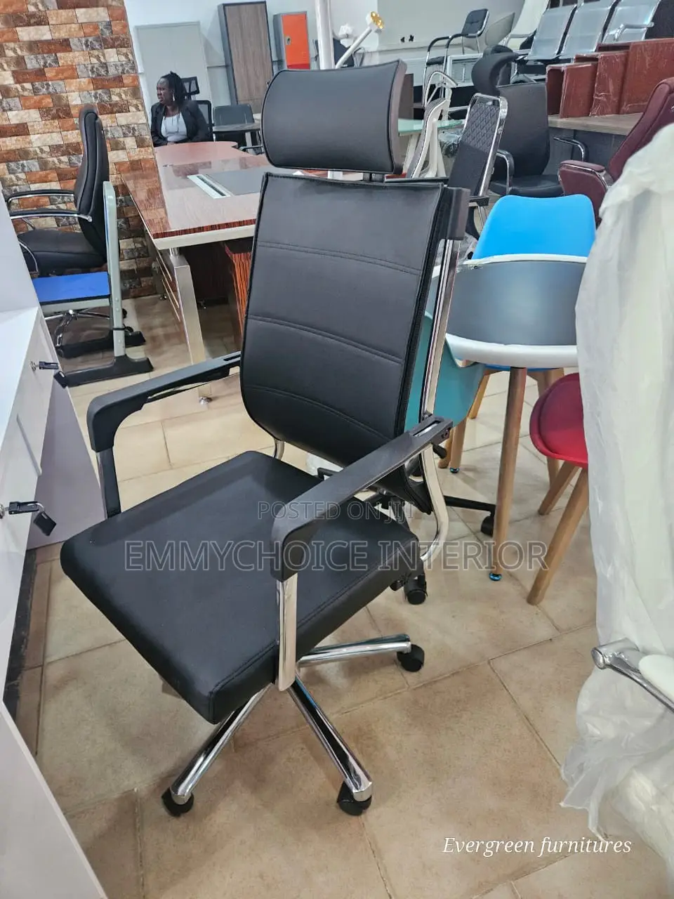 Executive Office Chair With Headrest