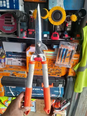 INGCO Professional 22-Inch Garden Hedge Shears (Model: HHS6301)